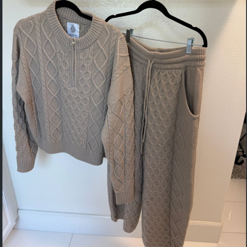 Ellandeem SET-  Annie Cable Knit Sweater & Annie Barrel Crop Knit Pant - Picture 3 of 6